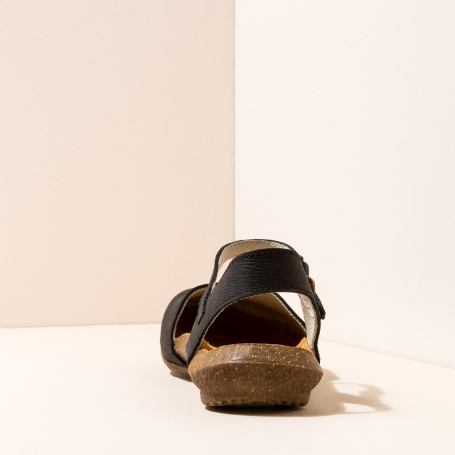 Sandales en cuir bout fermé à semelles en caoutchouc recyclé - El naturalista