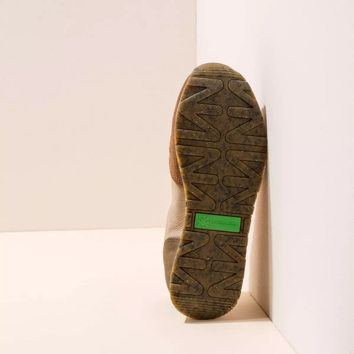 Baskets écologiques en cuir et matériaux recyclés - El naturalista