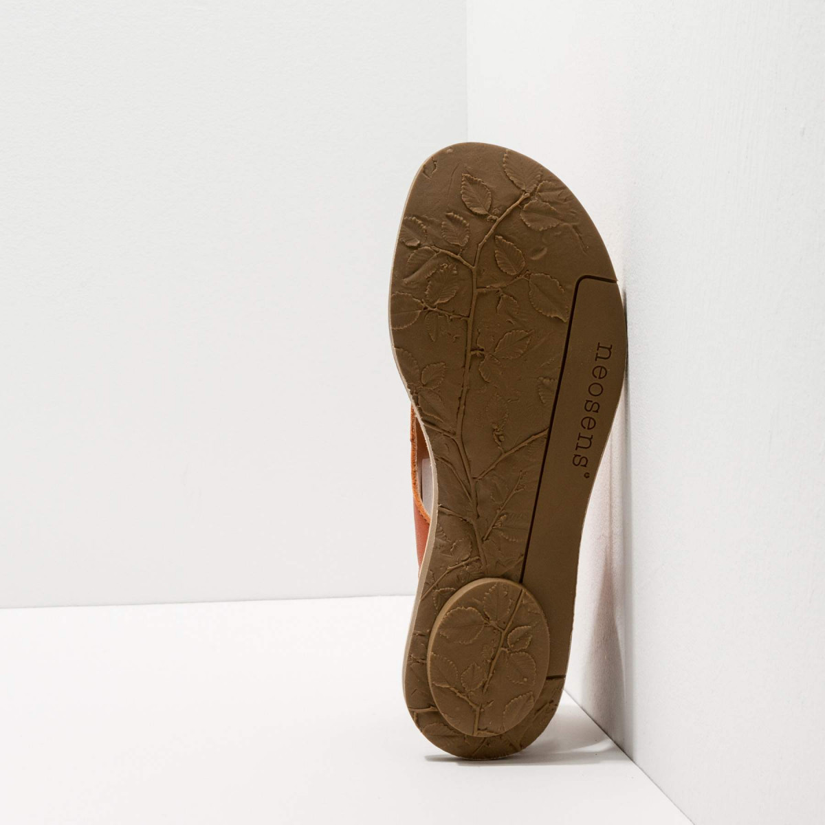 Sandales plates en cuir à scratch - Cuivre - Neosens