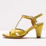 Jaune