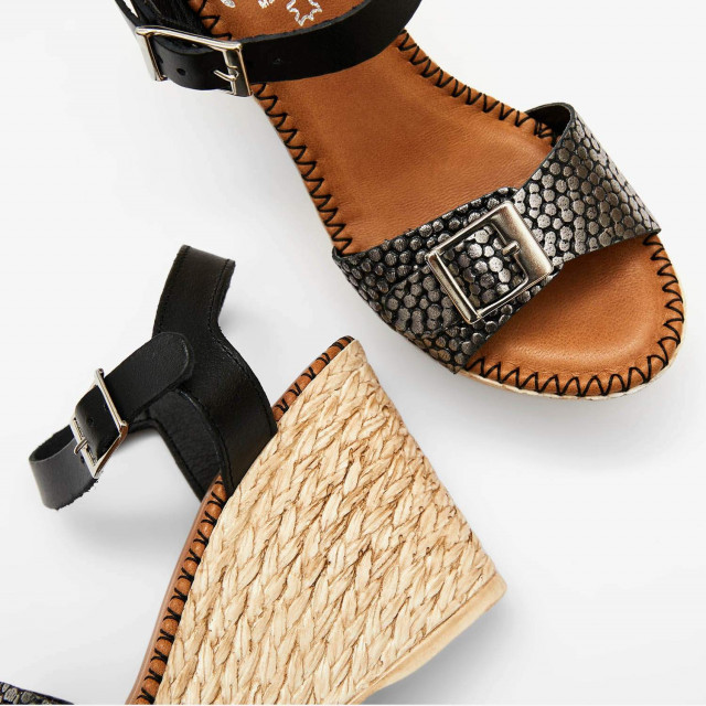 Sandales confortables compensées en cuir à motifs incrustés et semelles en raphia - Noir - Marila