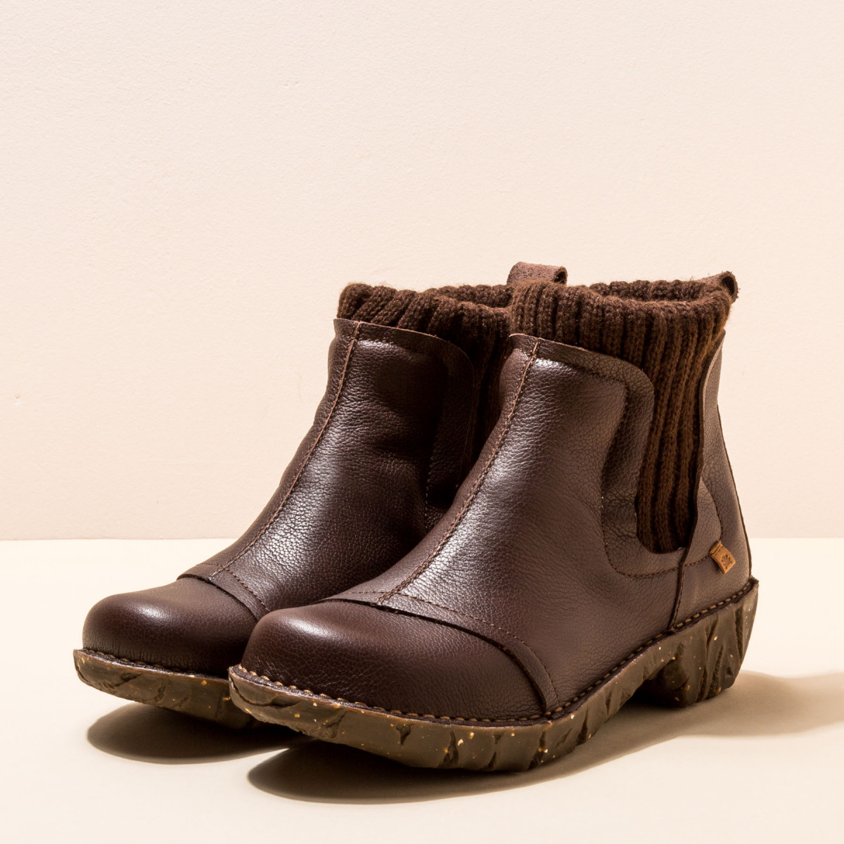 Bottines à talon en cuir doublées de laine - Marron - El naturalista