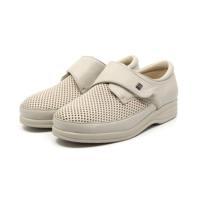 Chaussures femme pieds sensibles sales