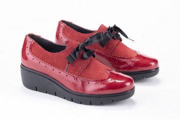 Chaussures compensées à lacets en cuir verni et daim - Rouge - Lince