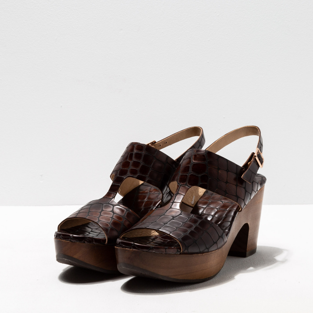 Sandales à talon plateformes en bois et cuir fantaisie - Imprimé Alligator - Neosens
