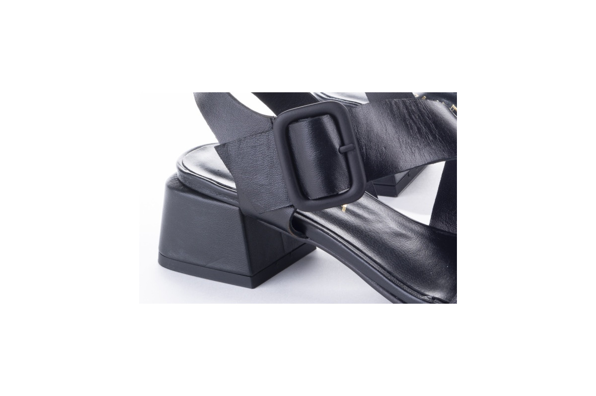 Sandales à talon carré en cuir ornées d'une grosse boucle - Noir - Lince