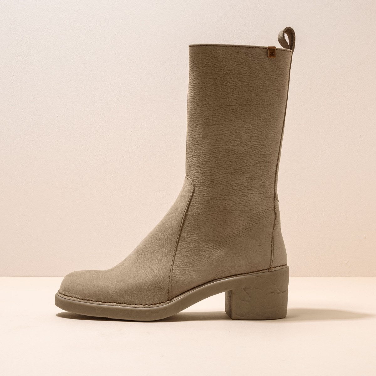 Bottes mi-hautes à talon en cuir doux - Beige - El naturalista