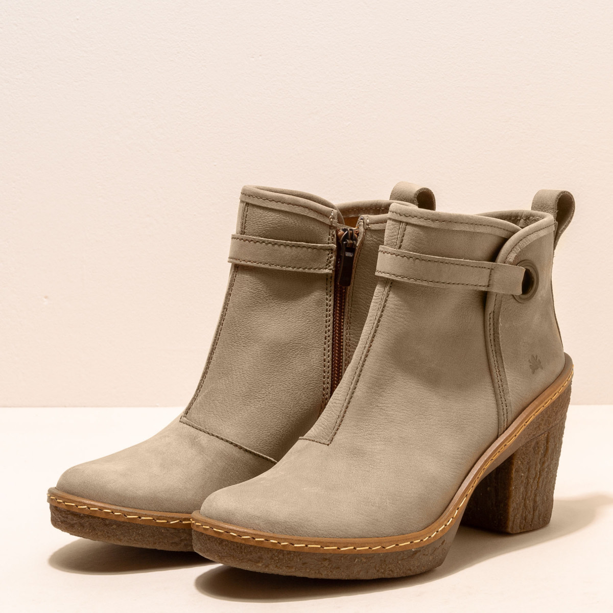 Bottines à talon recyclé - Beige - El naturalista