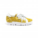 Jaune
