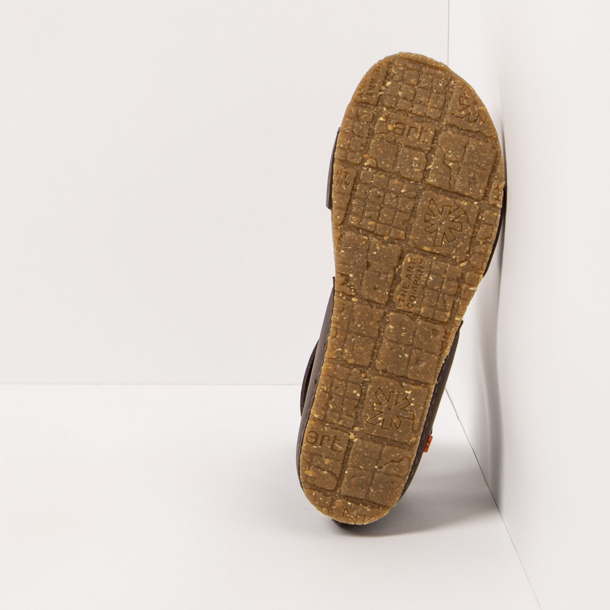 Sandales plates fermées au talon en cuir - Marron - art