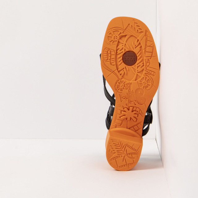 Sandales à talon bottier type tongs - Noir - art