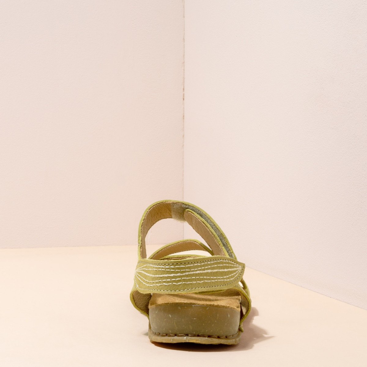 Sandales confortables plates en cuir suédé à scratch - Vert - El naturalista