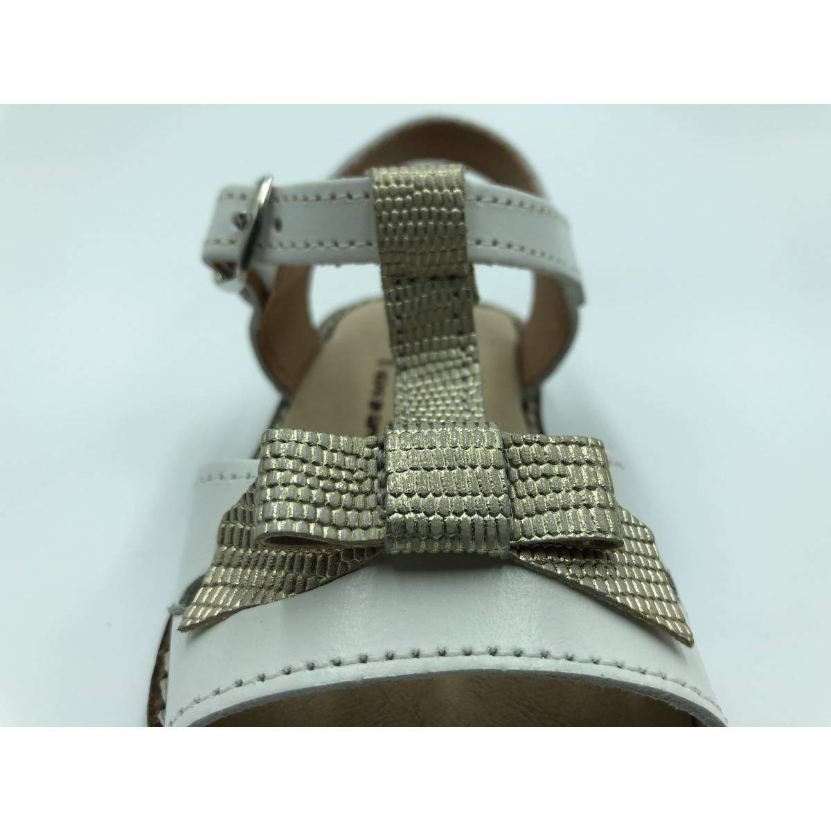 Sandales fille en cuir ornées d'un nœud -
