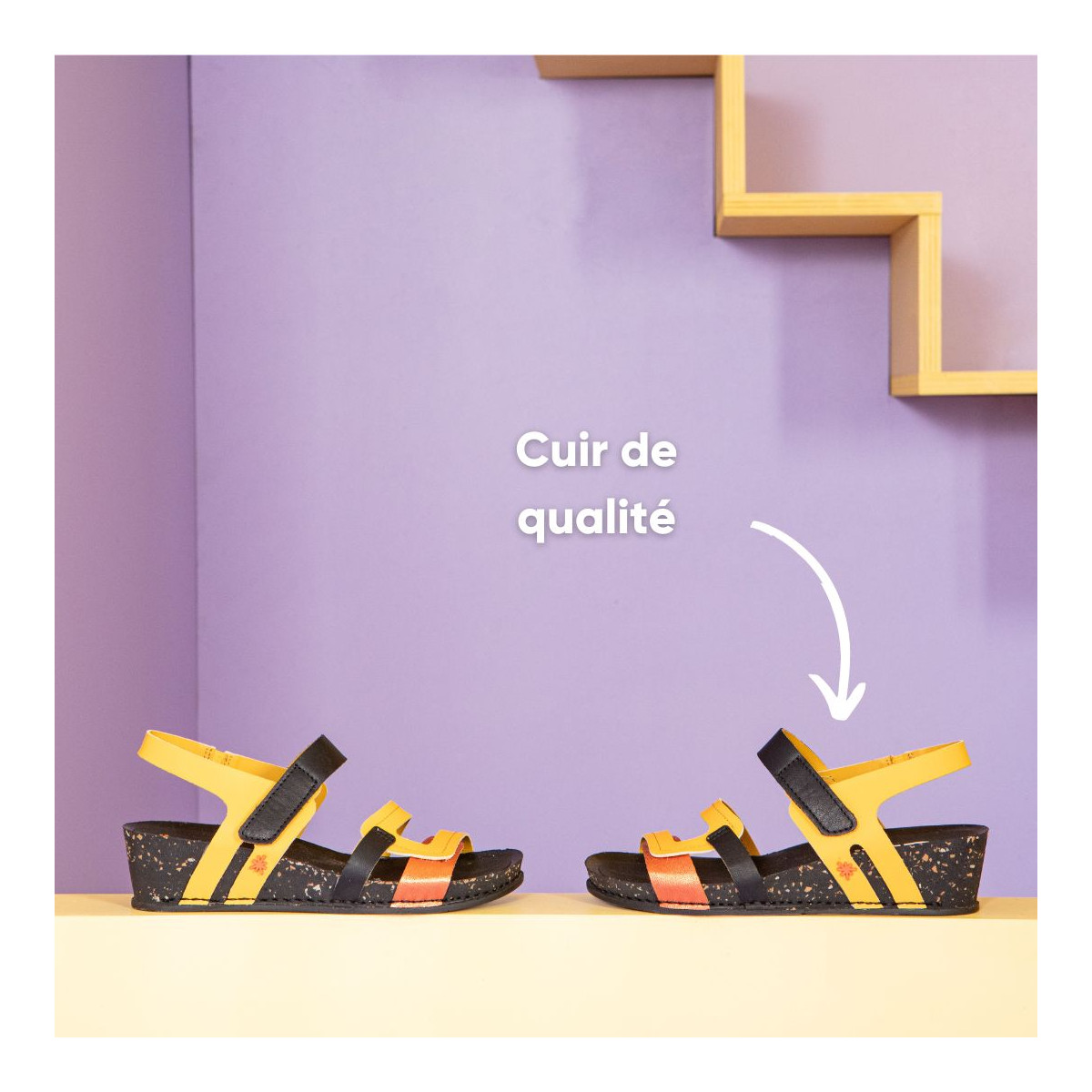 Sandales compensées graphiques à talon moucheté - Multicolor - art