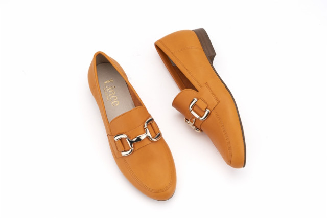 Mocassins en cuir de belle qualité à boucle - Orange - Lince